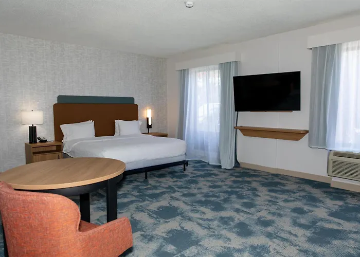 Hampton Inn & Suites Jennings